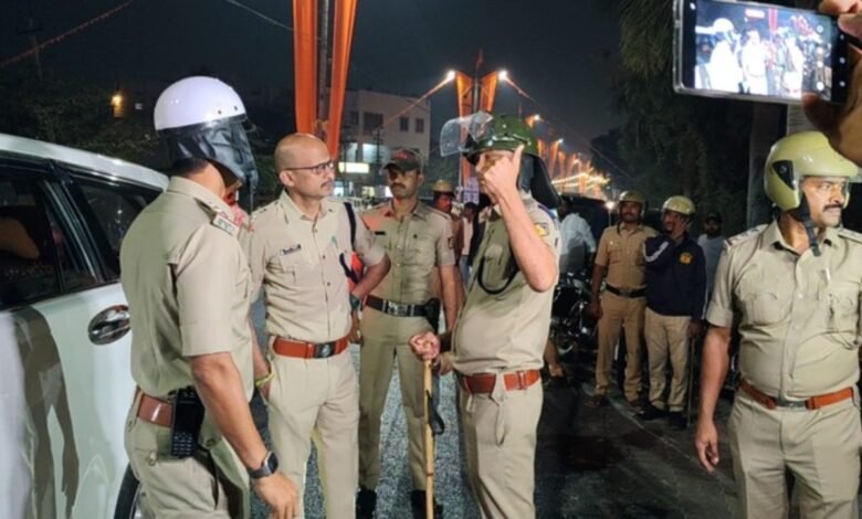 Ballari clashes over banner installation turn violent, Congress worker killed; prohibitory orders imposed