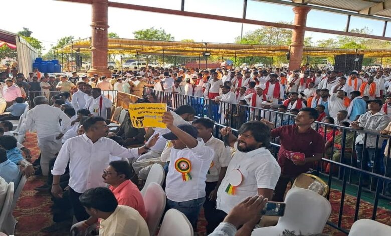 Black flag protest against D. K. Shivakumar at Sant Sevalal Jayanti event