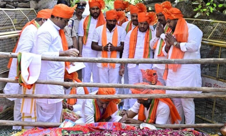 Aland Ladle Mashak Dargah row Hindu leaders allege change in Shivlinga structure after Maha Shivaratri Puja