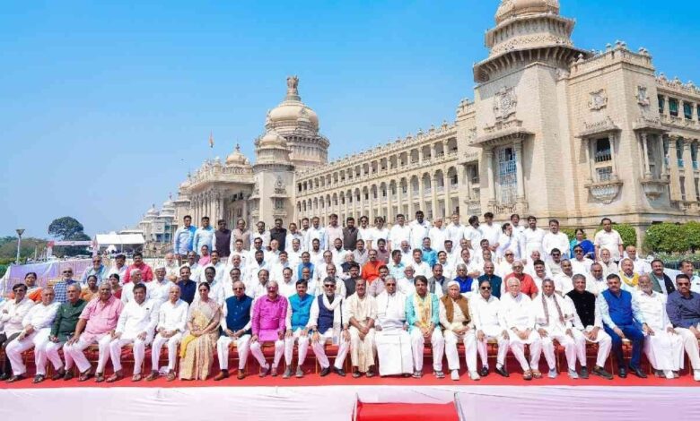 Early MLAs’ group photoshoot triggers political speculation in Karnataka