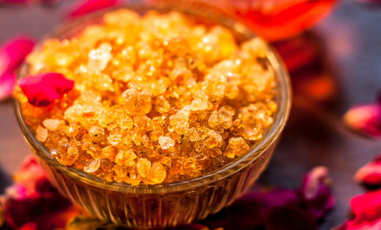 Natural Summer Remedy: How Gond Katira Supports Digestion and Aids Weight Management