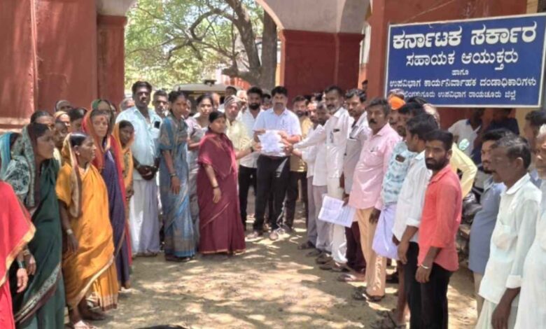 80 villagers booked for staging protest demanding drinking water