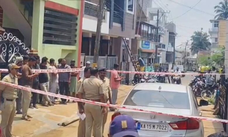 Hotel owner kills worker over financial dispute in Shivamogga