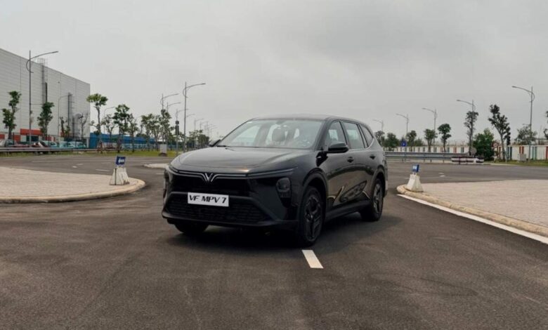 VinFast VF MPV 7 Launches in India with Long Range Electric Mobility and Premium Features