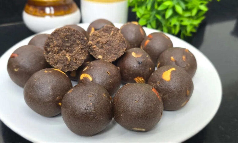 Ragi and Drumstick Leaf Dumplings Offer a Nutritious Treat for Growing Children