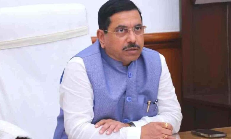Sringeri postal ballot recount tilts in BJP’s favour, Pralhad Joshi demands immediate result declaration