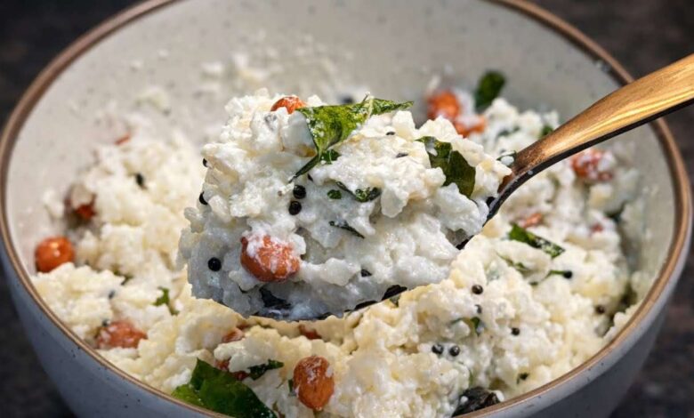 Curd Poha Breakfast Idea Ready in 5 Minutes That Refreshes Your Morning and Keeps Digestion Light