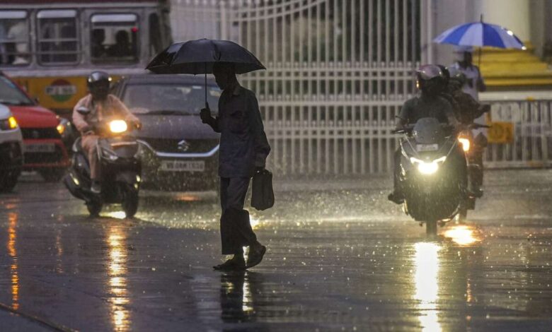 Heavy Rain Alert Across Karnataka as IMD Warns of Strong Winds in 18 Districts