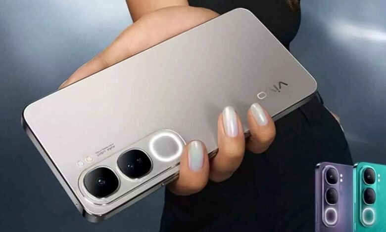 Vivo Launches New 5G Smartphone With Massive 6500mAh Battery and Free Watch and Earbuds Offer