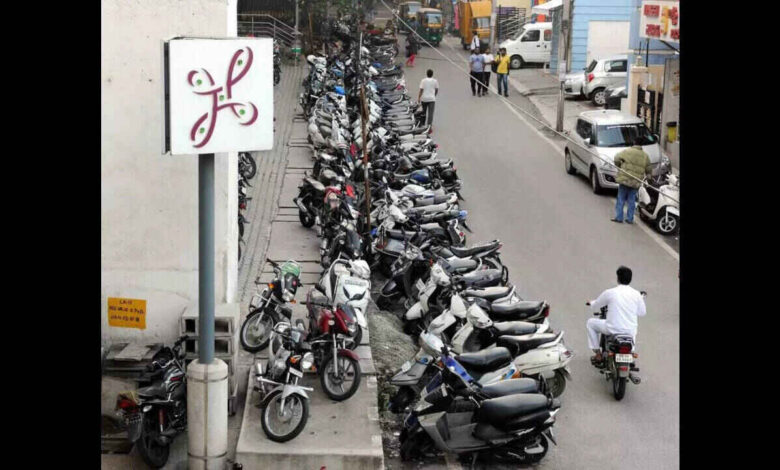 Bengaluru Draft Parking Policy Sparks Debate Over Tax Free Incentives for Vacant Landowners