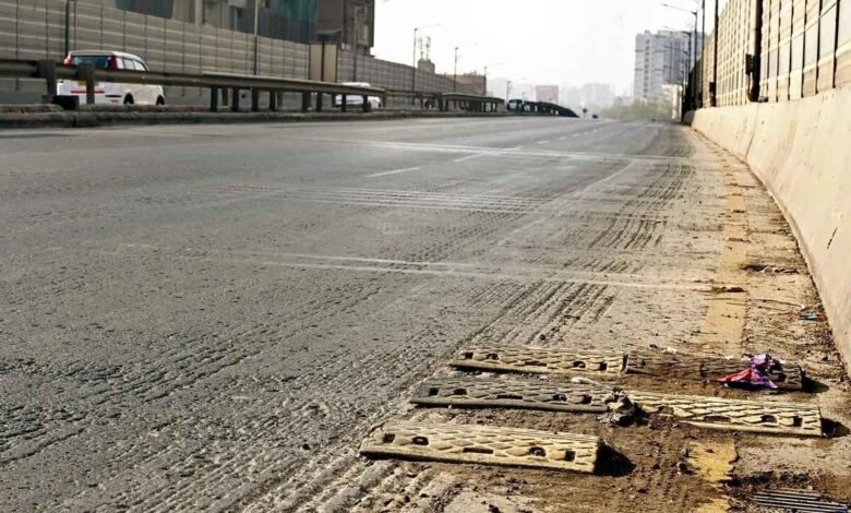 Damaged Flyover Barrier on Tumakuru Road Sparks Safety Concerns Among Bengaluru Commuters