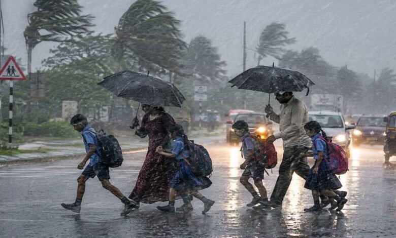 Heavy Rainfall Across Karnataka for Next 4 Days; Issued Red Alert for Coastal Districts