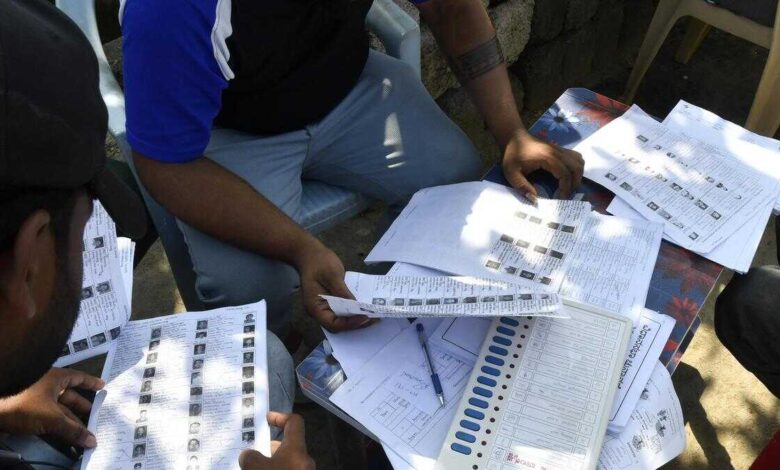Notices Issued to Officials Over Alleged Lapses in Voter List Revision in Kolar and Mysuru