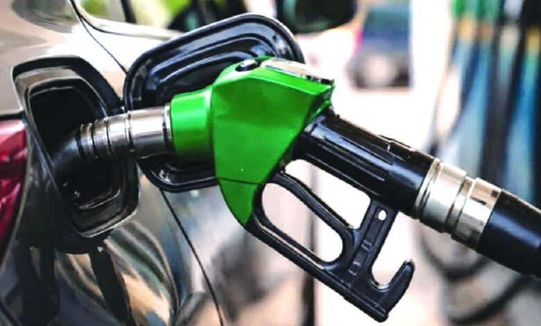 Petrol Diesel Prices Cut by Private Fuel Retailer as Global Oil Costs Ease
