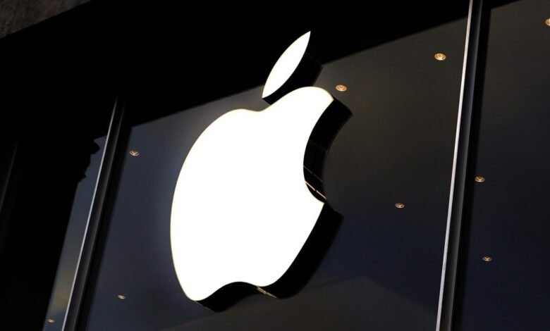 Apple Crosses Ten Billion Dollar Revenue in India Despite Selling Fewer iPhones