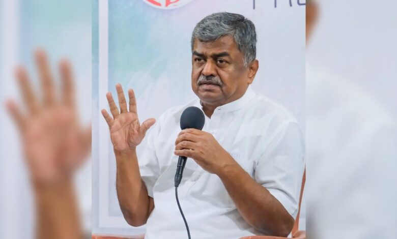 BK Hariprasad Urges Congress MLAs to Stay Calm After Cabinet Expansion Discontent