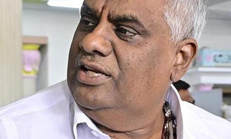 Hassan Reservation Row Pits HD Revanna Against Deputy Commissioner