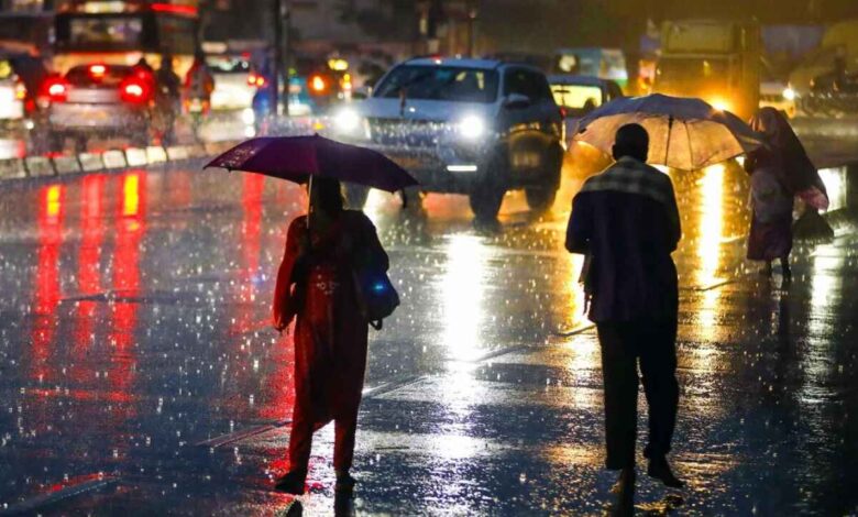 Heavy Rain Alert Across Karnataka Schools Closed in Parts of Kodagu and Chikkamagaluru