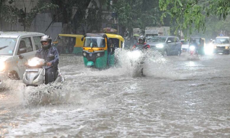 Heavy Rain Disrupts Bengaluru as Seven Karnataka Districts Brace for Intense Showers