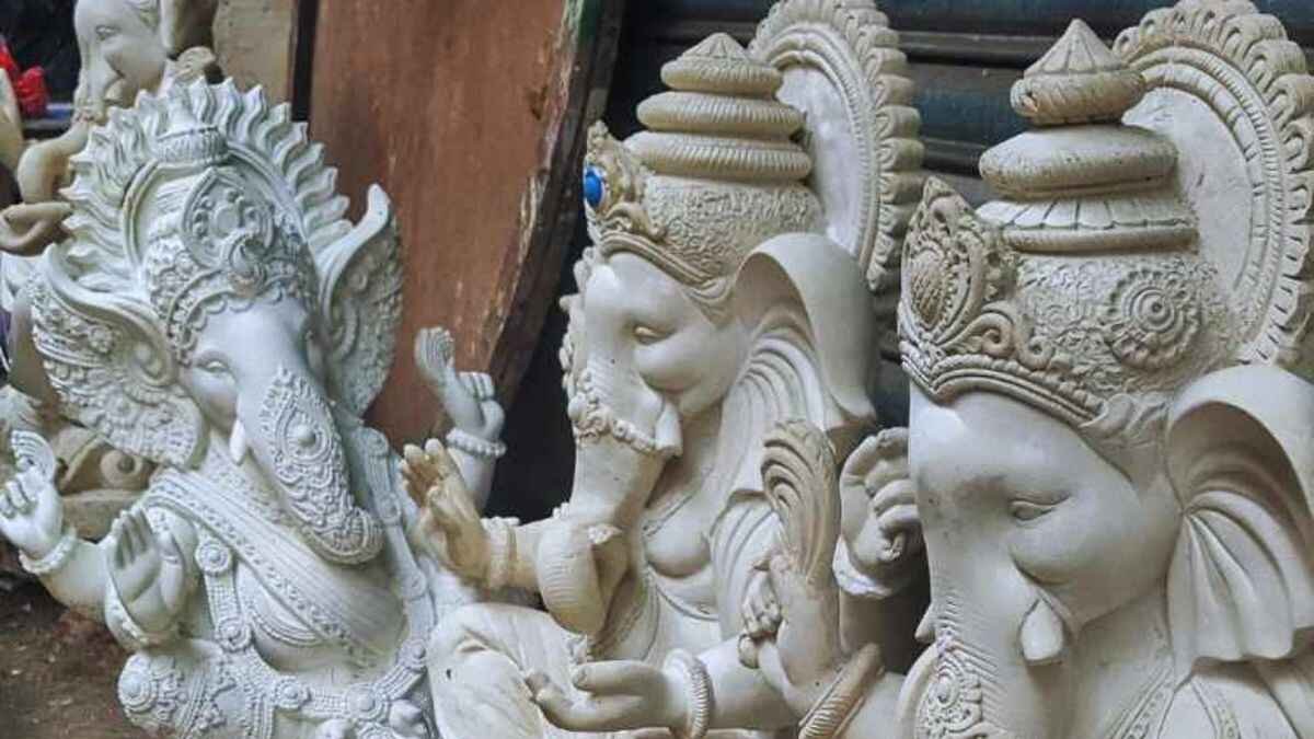 Karnataka Bans Plaster of Paris Ganesh Idols in Village Panchayat Areas Ahead of Festival