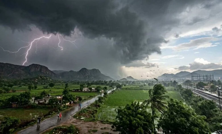 Karnataka Weather Forecast: Heavy Rain Expected in Six Districts Today