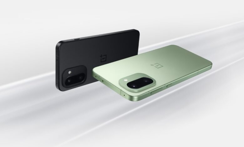 OnePlus 15R Gets ₹3,000 Discount With 50MP Camera and 7400mAh Battery