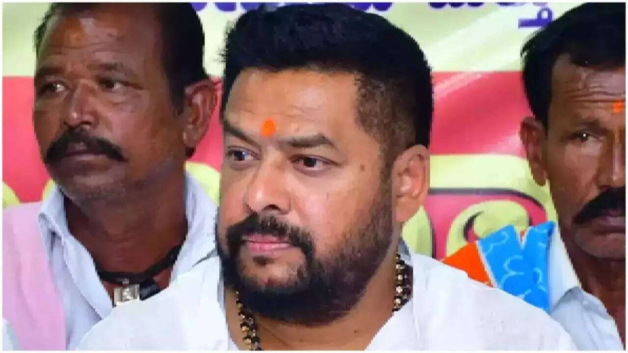 Opposition Slams Karnataka Government Over B Nagendra’s Return to Cabinet Amid Valmiki Corporation Scam Row