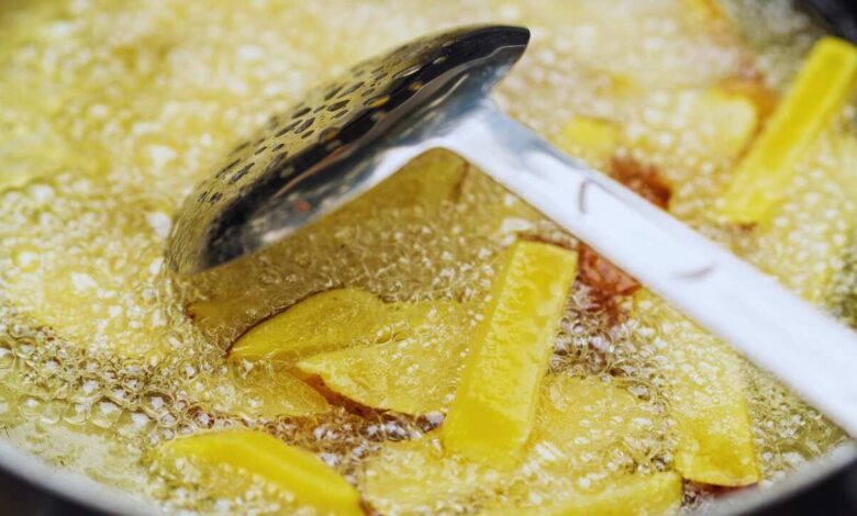Karnataka Plans Stronger Rules to Curb Repeated Reuse of Cooking Oil