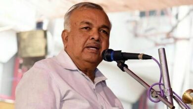 Minister Ramalinga Reddy Distributes Free Eco Friendly Ganesha Idols in Bengaluru