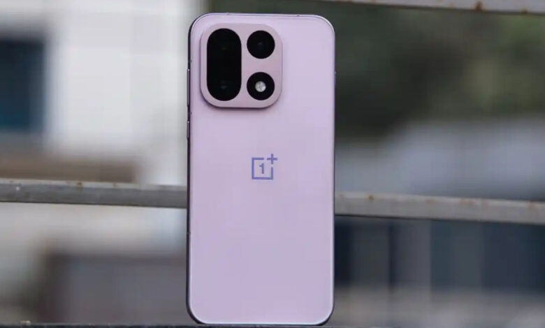 OnePlus 16 May Launch With 165Hz Display and 9000mAh Battery