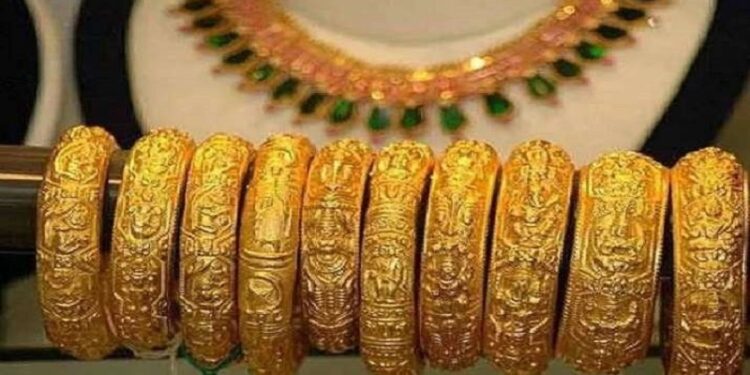 Good news for gold buyer, gold rate down Rs 1500 today: check latest rate
