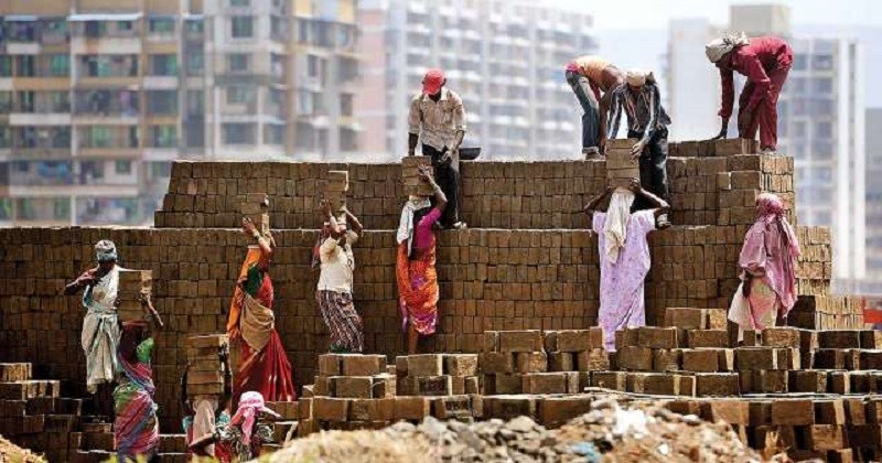Delhi govt announced Rs 5000 construction worker