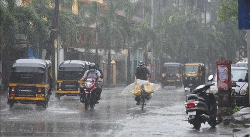 IMD weather forecast: Heavy rainfall in these states over next 24 hrs