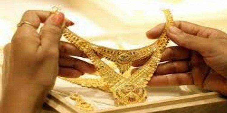 Gold price fall again, check latest rates in your city