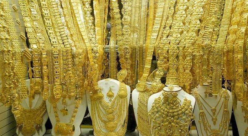 Good news for gold buyers, Gold rate down Rs 1,600 per 10 grams