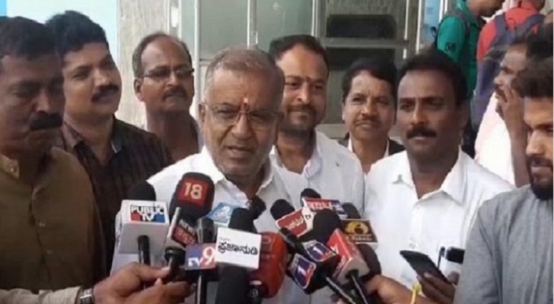 Talks Success, Karnataka JDS senior leader G.T. Devegowda joins BJP