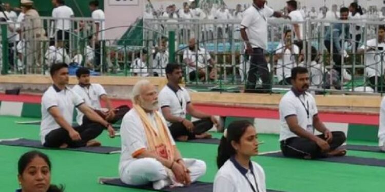 International Yoga Day 2022: PM Modi beautiful words on celebration