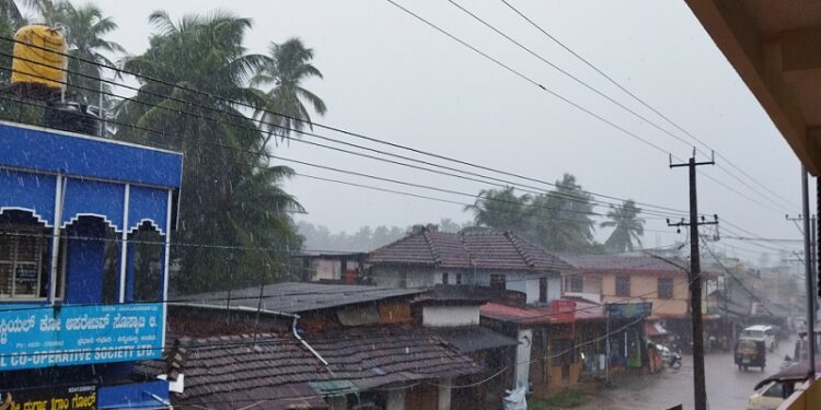 Heavy Rainfall Alert in Karnataka, issued orange alert