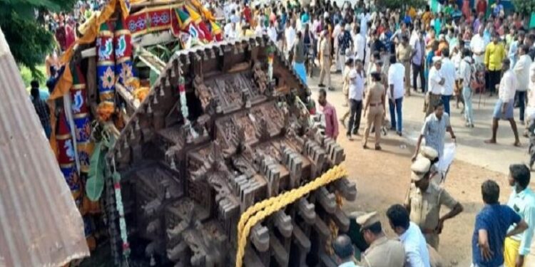Chariot overturn accident in Pudukottai: 7 admitted to hospital
