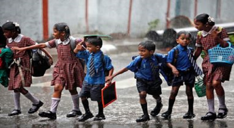 Heavy rainfall: issued red alert, school closed