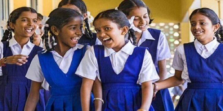 Karnataka: announced 2 days holiday for schools and colleges due to rainfall