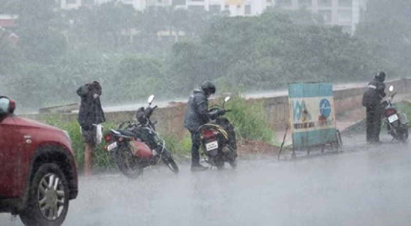 Heavy rainfall in Karnataka: Yellow alert for 8 districts including coastal districts