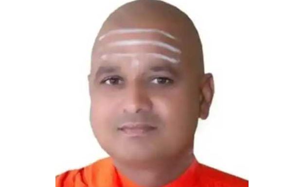 Basava Siddalinga Swamiji dies by suicide after Audio Viral in social media