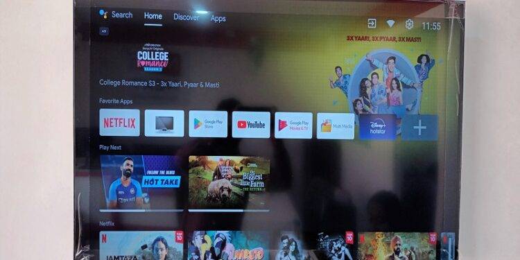 Flipkart Big Billion Days 2022 40-inch Smart TV available at just Rs 2,499