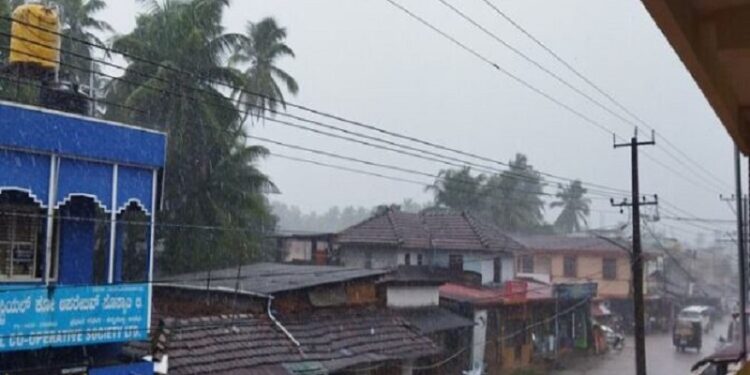 Heavy Rainfall alert in Dakshina Kannada, Udupi, Uttara Kannada for 4 days