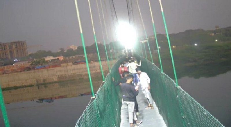 CCTV footage of Morbi bridge collapse. Video viral