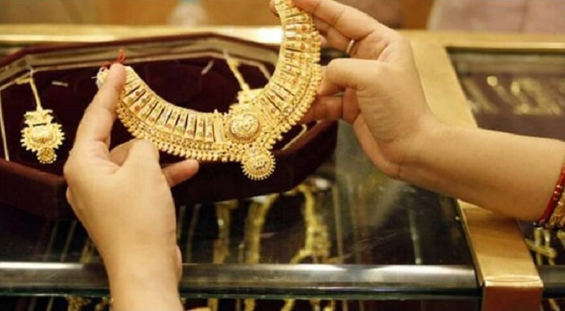 Gold Price down ahead of Diwali: Check latest gold rate in your city