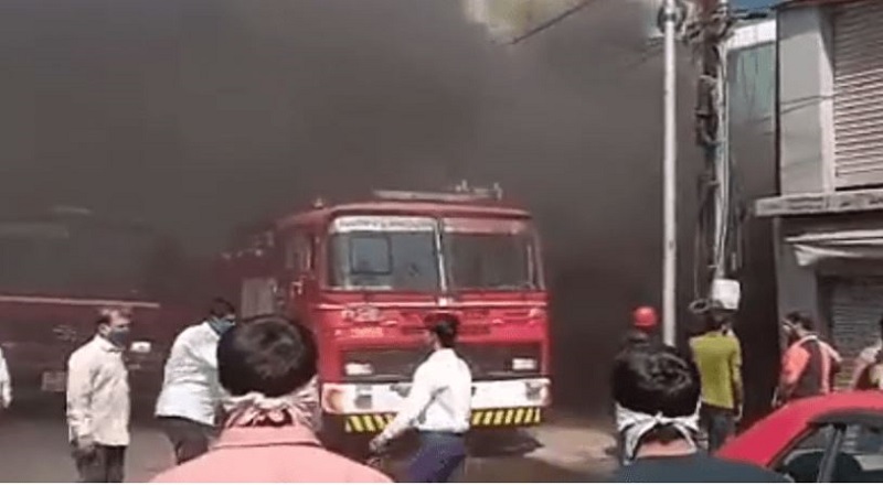 Massive fire breaks out in multi-storied building in Secunderabad