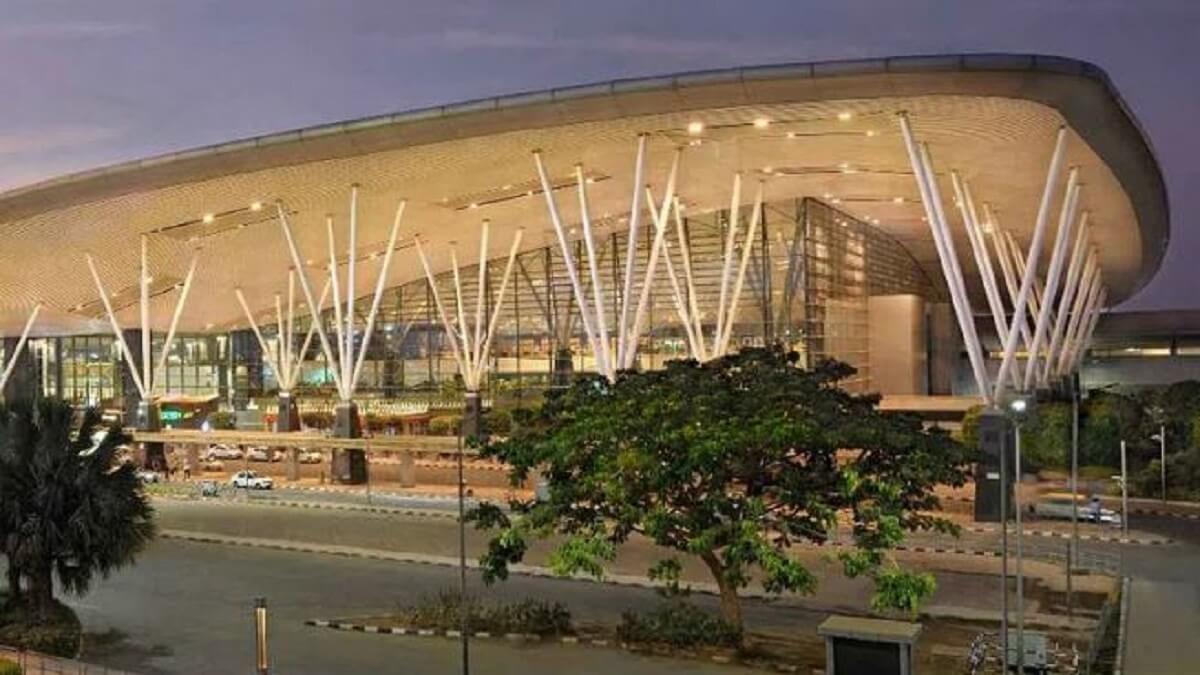 Sri Lankan passangers mistakenly dropped off at Bangalore Airport