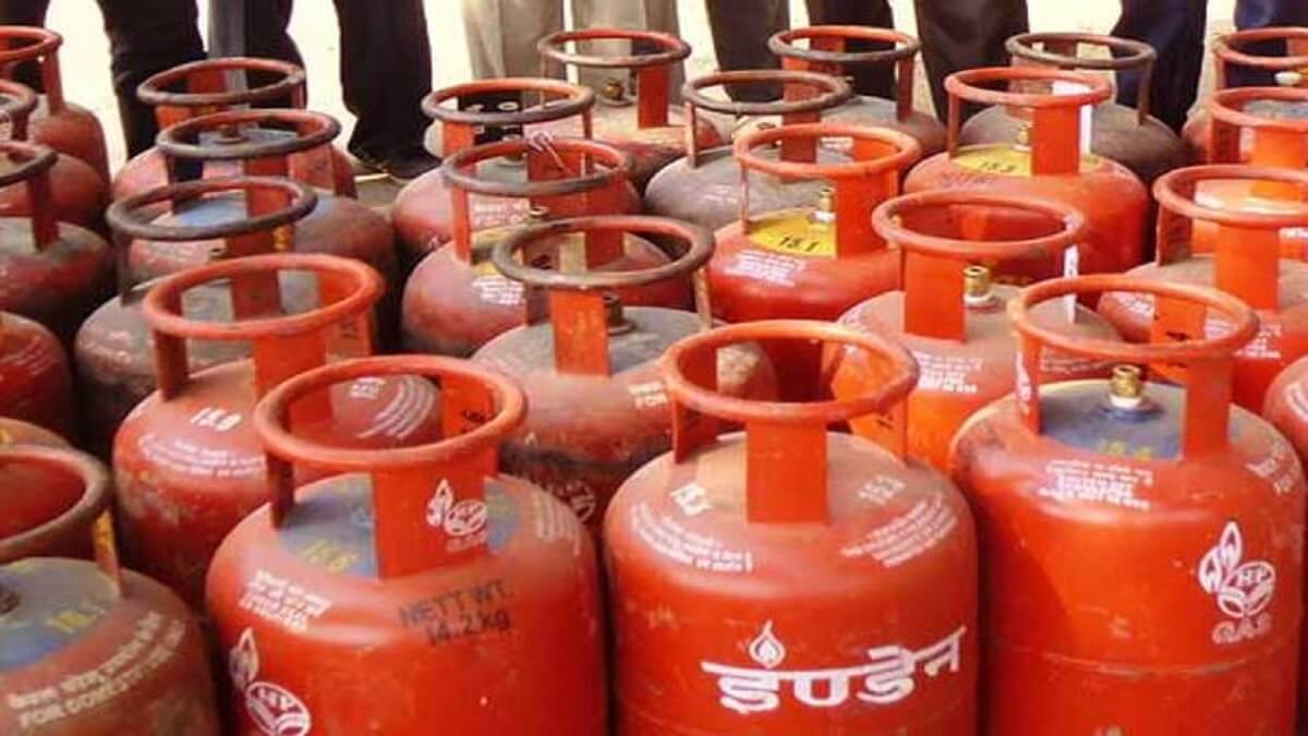 Commercial LPG cylinder prices reduced by Rs 91.50 in Delhi